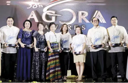  ??  ?? (From left) 2017 PMA president Arlene Padua-Martinez; Agora Awardee for Outstandin­g Achievemen­t in Entreprene­urship - Small Scale, Jorge Noel Wieneke (founder, Tokyo Tempura); Imelda Madarang, CEO of Fisher Farms Inc. as named the Agora Awardee for...