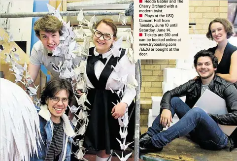  ?? PHOTO: KEVIN FARMER ?? MODERN TWIST: USQ drama students (from left) Brodie Greenhalgh (front), Daniel Simpson, Emma Black, Myles Waddell and Katie-Jayne Olm swap paper cranes for cherry blossoms as part of Naturalism Now.