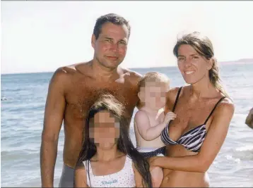  ??  ?? FAMILIA. Tras la muerte del fiscal, su ex mujer, Sandra Arroyo Salgado, siguió siendo espiada.