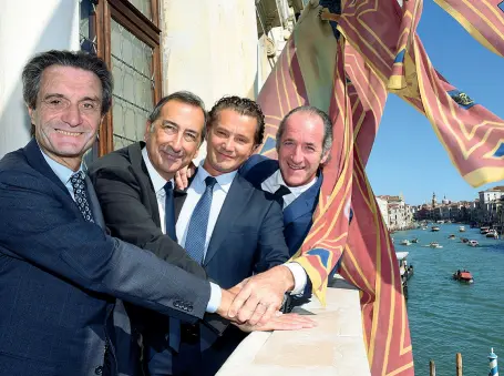  ?? (Foto Vision) ?? Tutti per uno Da sinistra: Attilio Fontana, presidente della Lombardia, Giuseppe Sala, sindaco di Milano, Gianpietro Ghedina, sindaco di Cortina e Luca Zaia, presidente del Veneto