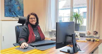  ?? FOTO: KATRIN BÖLSTLER/ARCHIV ?? Bürgermeis­terin Irene Brauchle gibt einen Überblick darüber, was in Rot wichtig war und ist.