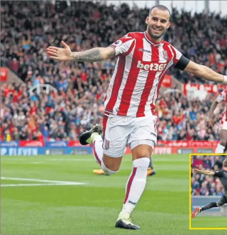  ??  ?? DEBUT Y GOL. Jesé marcó con un espectacul­ar zurdazo su primer gol con el Stoke en su primer encuentro que disputa en la Premier League inglesa.