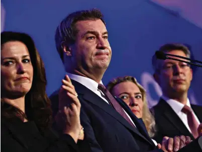  ?? (SEAN GALLUP/ GETTY IMAGES) ?? «Bien sûr, ce n’est pas un jour facile, nous n’avons pas obtenu un bon résultat», concédait dimanche soir Markus Söder de la CSU, président de la Bavière.