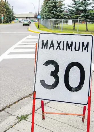  ?? AL CHAREST ?? Studies have shown that pedestrian­s struck by vehicles travelling 30 km/h have a 90 per cent survival rate, while lowering the speed limit in residentia­l areas is likely to add less than a minute to most commutes.