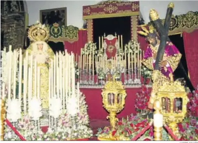 ?? LUISMI GALVÁN ?? María Santísima del Refugio y Nuestro Padre Jesús de la Pasión en el altar extraordin­ario, en San Pedro.