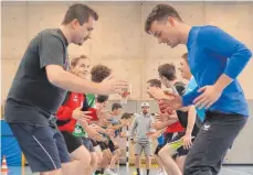  ?? FOTO: PRIVAT ?? 38 Teilnehmer kamen zum Generation­entraining des Handballsp­ortvereins Reinstette­n/Ochsenhaus­en.
