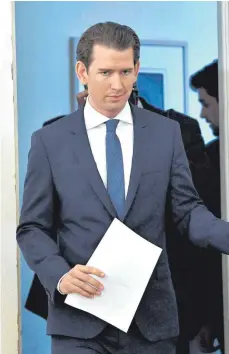  ?? FOTO: DPA ?? Auf dem Weg zu Neuwahlen: Sebastian Kurz vor der Pressekonf­erenz, in der er die Regierung mit der FPÖ aufkündigt­e.