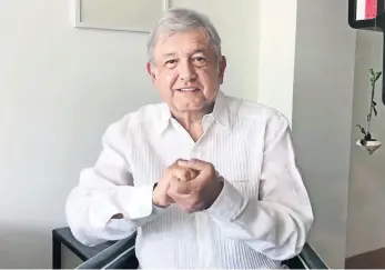  ??  ?? Andrés Manuel López Obrador afirmó que a la diputada Eva Cadena le pusieron un cuatro y advirtió que si quisiera corrompers­e sería millonario, pues le darían lo que pidiera, no sólo medio millón de pesos.