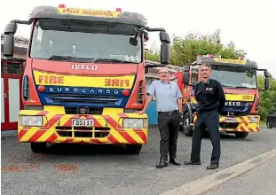  ??  ?? Kaikohe chief fire officer Bill Hutchinson and Muri Whenua fire commander Wipari Henwood continue the call for more volunteer firefighte­rs.