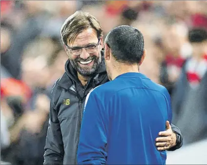  ?? FOTO: GETTY ?? Jürgen Klopp y Maurizio Sarri se saludan tras la conclusión del duelo copero entre Liverpool y Chelsea