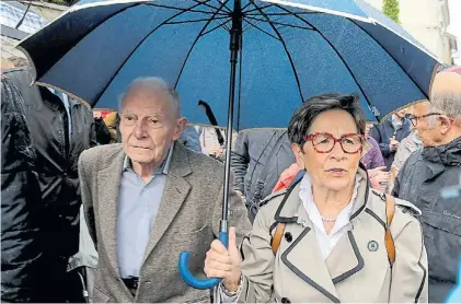  ?? AFP ?? Los padres. Viviane y Pierre, católicos devotos, han luchado por mantener a Vincent en su estado actual.