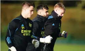  ?? ?? David Raya (centre) is set to return to Arsenal’s starting XI in the Premier League after missing the win over Brentford. Photograph: John Walton/PA