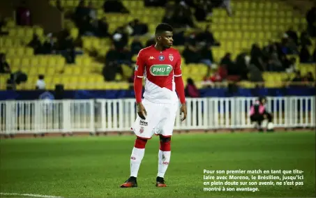  ??  ?? Pour son premier match en tant que titulaire avec Moreno, le Brésilien, jusqu’ici en plein doute sur son avenir, ne s’est pas montré à son avantage.