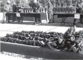  ?? SILVIA AYALA ?? En el campo militar 5 de Mayo se realizó la ceremonia de destrucció­n.