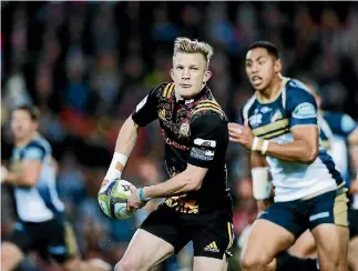  ?? GETTY IMAGES ?? Can Damian McKenzie hold out Richie Mo’unga’s challenge in the race to be the backup All Blacks No 10?