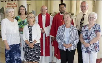  ??  ?? Anne Butler, Margaret Deacon, regional president; Barbara Veal, Fr Aidan, Fr Aquino Thomas, Guardian of the Friary; Debbie Furlong, Colm Mac Confhaola, local president and Breda Fowler.