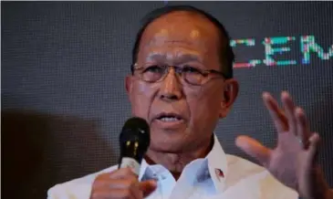  ?? SUNSTAR FILE PHOTO ?? DEFENSE Secretary Delfin Lorenzana