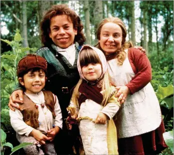  ??  ?? STAR: Warwick in the film Willow in 1988; below, as Ewok Wicket in Star Wars