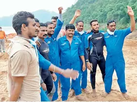  ?? — DC ?? The team of divers that helped locate the capsized boat in Godavari breathe a sigh of relief at Katchaluru in East Godavari on Tuesday.