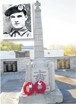  ??  ?? War memorial Rememberin­g Craigneuk heroes, William Clamp (inset)