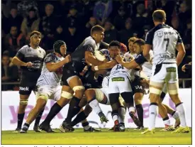  ?? (Photo Patrick Blanchard) ?? Pour sa première titularisa­tion de la saison, Corentin Vernet a répondu « présent » même si faute de touche (une seule en faveur du RCT en  minutes !), il est difficile de juger sa prestation dans l’alignement.