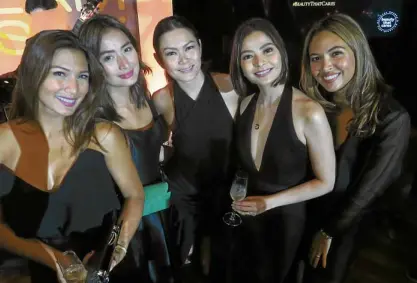  ?? —PHOTOS BYNICOLE THORP ?? Ultimate women at the Creamsilk gala: (from left) Bubbles Paraiso, Phoemela Baranda, Unilever PR head Apples Aberin, Rissa Mananquil-Trillo, Maggie Wilson-Consunji