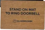  ??  ?? Ding-dong: The no-touch doorbell