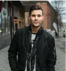  ?? Bild: NOELLA JOHANSSON/TT ?? BLÅGULT HOPP. Robin Bengtsson inleder årets Eurovision Song Contest.