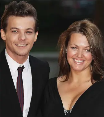  ??  ?? Close: Louis Tomlinson with mum Johannah Deakin, who he called his ‘best friend’