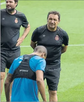  ?? FOTO: P. PUNTÍ ?? Eusebio Sacristán alineará un ‘once' de circunstan­cias por las numerosas bajas