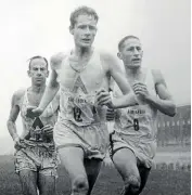  ?? STUFF ?? A 1961 Auckland cross-country race with Bill Baillie, right, Vern Walker, centre, and Olympic marathon bronze medallist Barry Magee fighting it out.