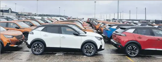  ?? EP ?? Campa de vehículos en la factoría de Stellantis en Vigo.