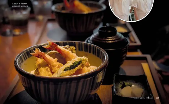  ?? ?? A bowl of freshly prepared tempura.