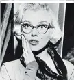  ??  ?? Machte die Brille im Film sexy: Hollywoods­tar Marilyn Monroe