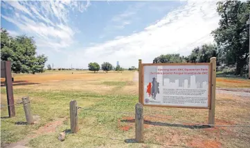  ?? [PHOTO BY STEVE GOOCH, THE OKLAHOMAN] ?? River Park between S Agnew and S Pennsylvan­ia avenues will be reserved for horseback riding beginning in September. Plans are for a horseback-riding complex on the Oklahoma River.