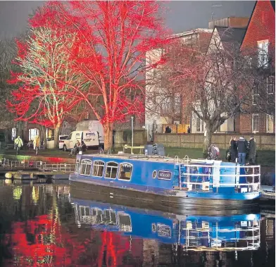  ?? ?? In Pictures: Dazzling displays at Chichester Canal’s light show