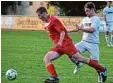  ?? Foto: Oliver Reiser ?? Andi Belte (rechts) kehrt mit dem TSV Göggingen nach Neusäß zurück. Hier hat er im Pokal gegen Täfertinge­ns Simon Weis das Nachsehen.