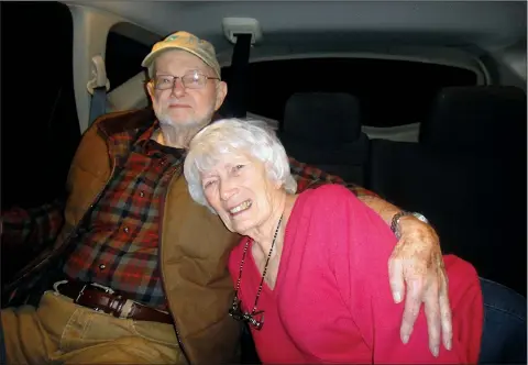  ?? Courtesy of Carol McKinley ?? Four years ago, Anne McKinley’s husband of 59 years, Cameron, died. This is one of the last photos of them together, sitting in the back seat of a car on the way to view aspen trees in Colorado.