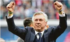  ?? Foto: Hendrik Schmidt, dpa ?? Bayern Trainer Carlo Ancelotti zeigte sich vor dem Pokalspiel in Chemnitz bestens aufgelegt.