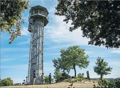  ?? MANÉ ESPINOSA ?? La torre de vigilancia ubicada en el parque natural de Collserola