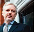  ?? Foto: afp ?? Julian Assange im Jahr 2016 auf dem Londoner Botschafts­balkon.