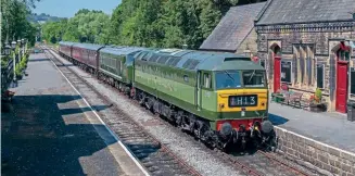  ?? TOM MCATEE ?? Left: Class 47 D1501 and Peak D8 Penyghent with the 1.30pm Rowsley South to Matlock service arrive at Darley Dale on August 13.