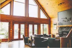  ??  ?? Cowichan River Lodge offers a great autumn getaway on Vancouver Island.