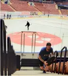  ??  ?? Mattias Karlsson tränar i Tegera arena.