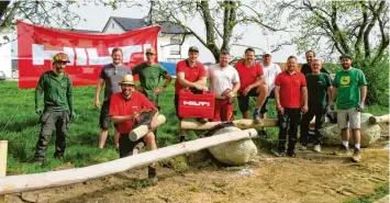  ?? ?? Den Bau des Kinderspie­lplatzes im neuen Rehlinger Baugebiet unterstütz­ten Hilti-Mitarbeite­r im Rahmen der Initiative „16 Stunden für eine bessere Zukunft“.