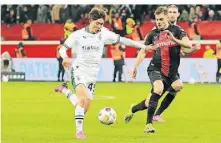 ?? FOTO: DIRK PÄFFGEN ?? Shio Fukuda bei seiner auffälligs­ten Aktion gegen Leverkusen.
