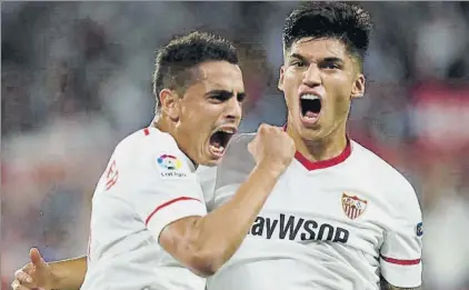  ?? FOTO: EFE ?? Ben Yedder y Correa, celebrando uno de los goles que el Sevilla le hizo al Leganés. El segundo resultó lesionado, duro revés para Berizzo