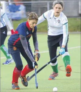  ?? Pictures: Paul Amos 4604295 ?? Ashford ladies’ 3rds (blue) move forward against Canterbury 4ths on Saturday