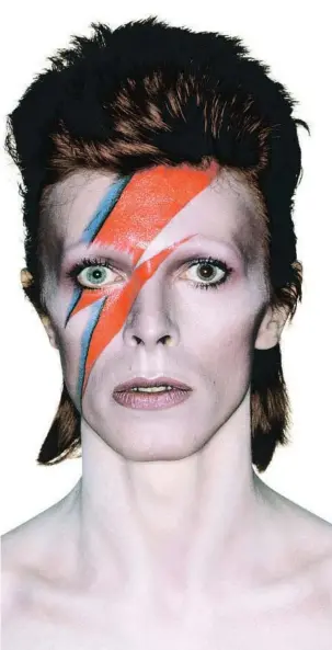  ??  ?? Album cover shoot for Aladdin Sane, 1973. Photograph by Brian Duffy. Photo Duffy © Duffy Archive & The David Bowie Archive.