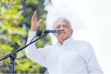  ??  ?? UBS resalta que López Obrador ha prometido realizar un referéndum para revertir las reformas estructura­les aprobadas por el presidente Peña Nieto.